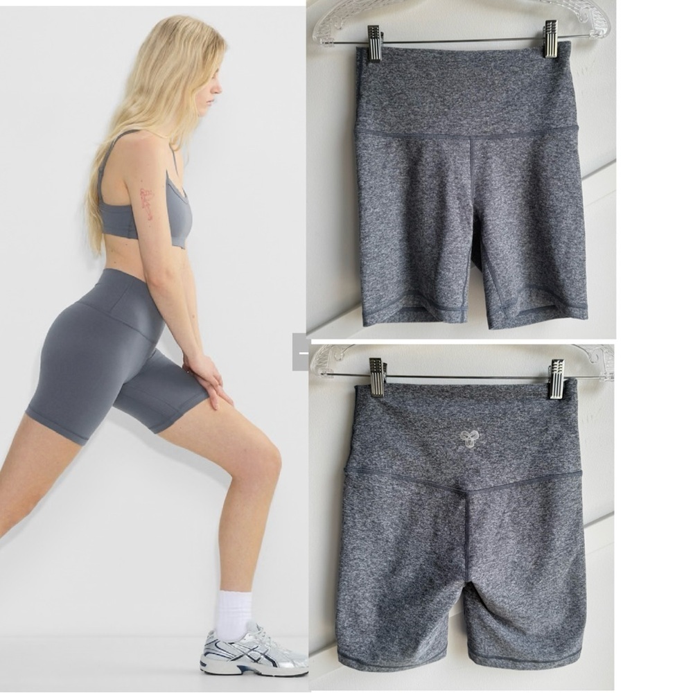 Aritzia TNA Active high rise Heather Blue Grey Butter Soft Bike Shorts 7” size S